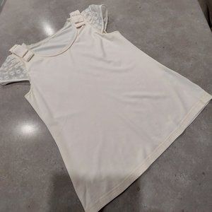 COLOUR Women's Ivory Stretch Blouse w/Lace Cap Sleeves Bow/Pearls - Size Small